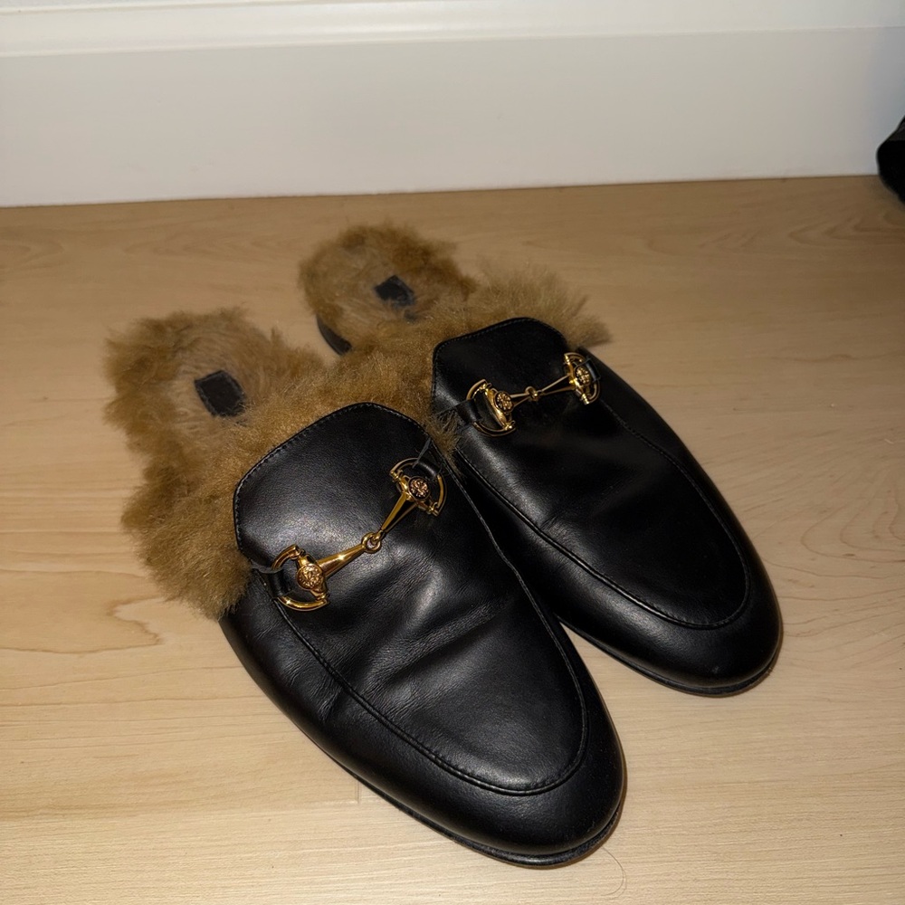 Roberto Cavalli Black Leather Loafers with Brown Fur Trim